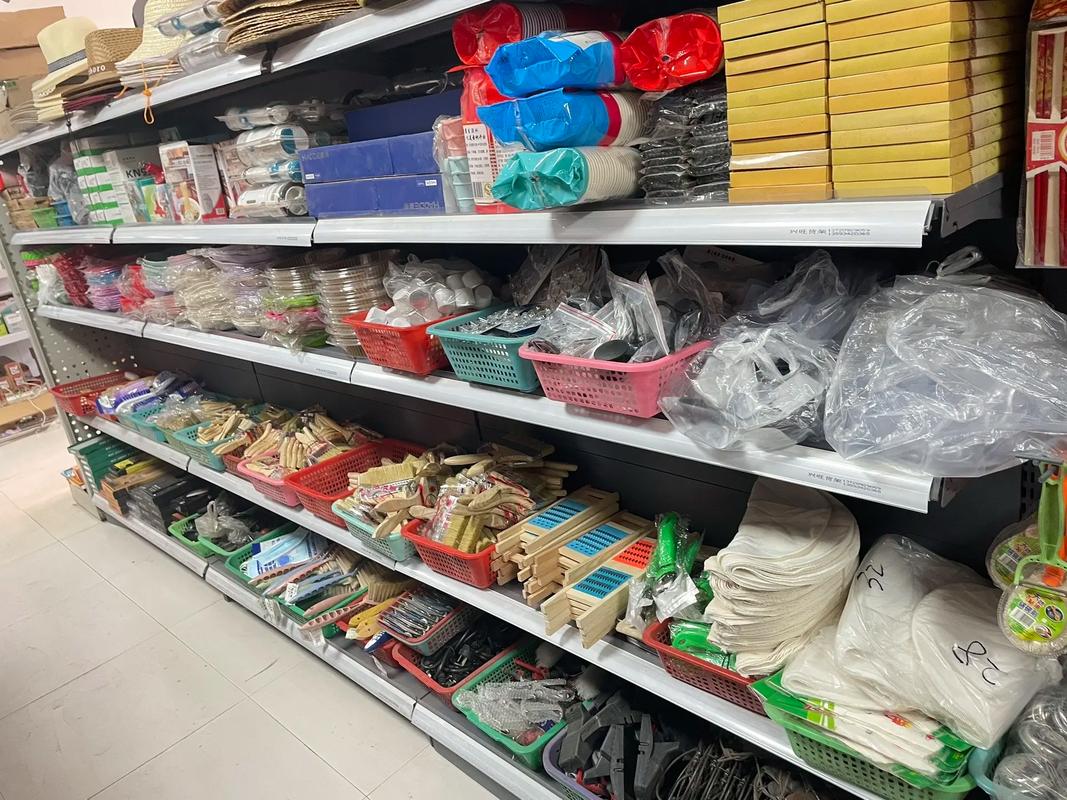 誠信經營，貨真價實——記一家公牛插座與五金電料雜貨店