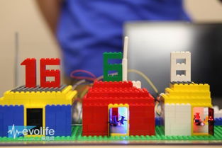 英特爾大連芯片廠創新開放日 從硅片到軟件，一場創意與技術交融的盛宴